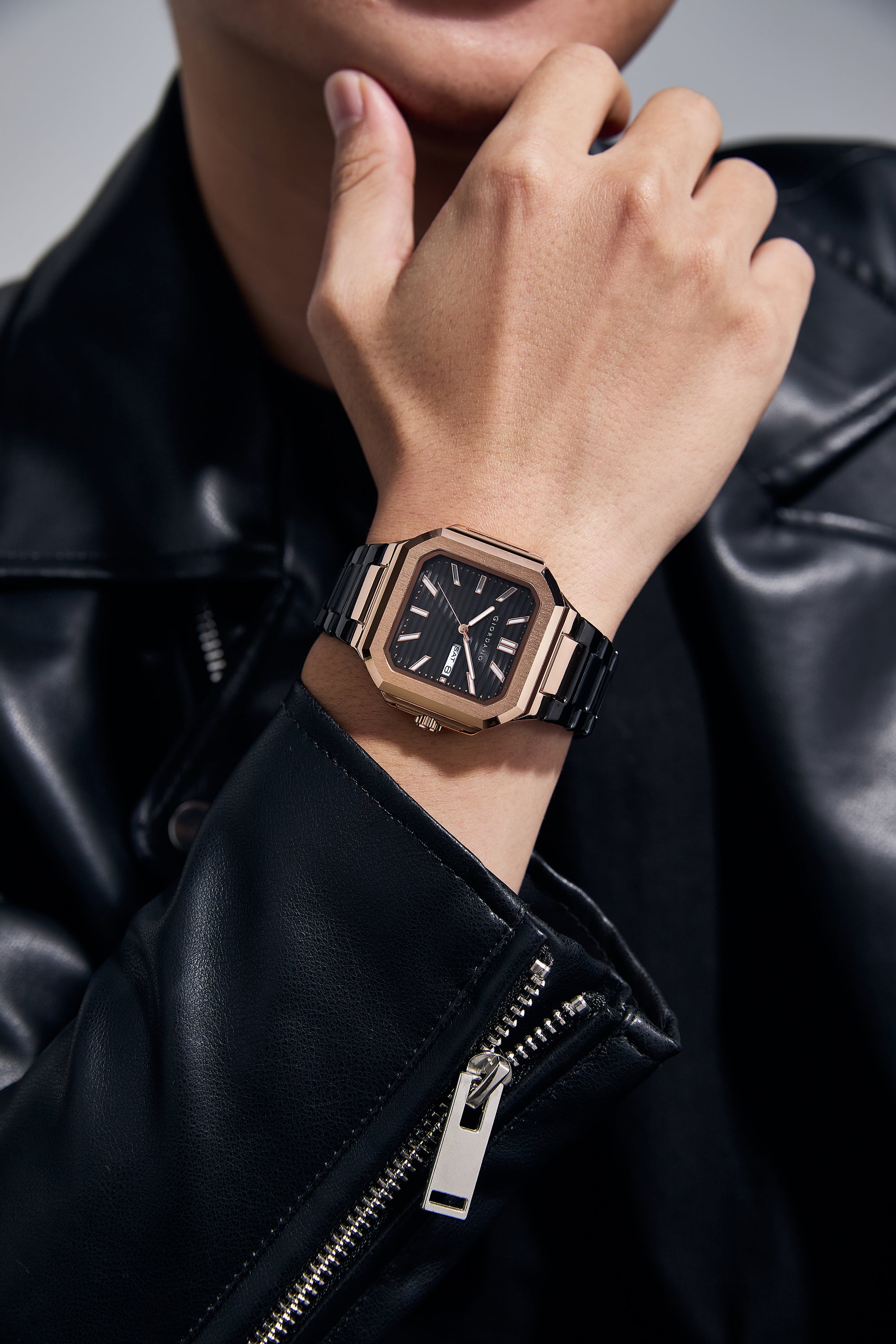 Giordano Square formal Watch for men – Textured Dial,Day & Date Display and Stylish stainless steel strap GZ-50140-11